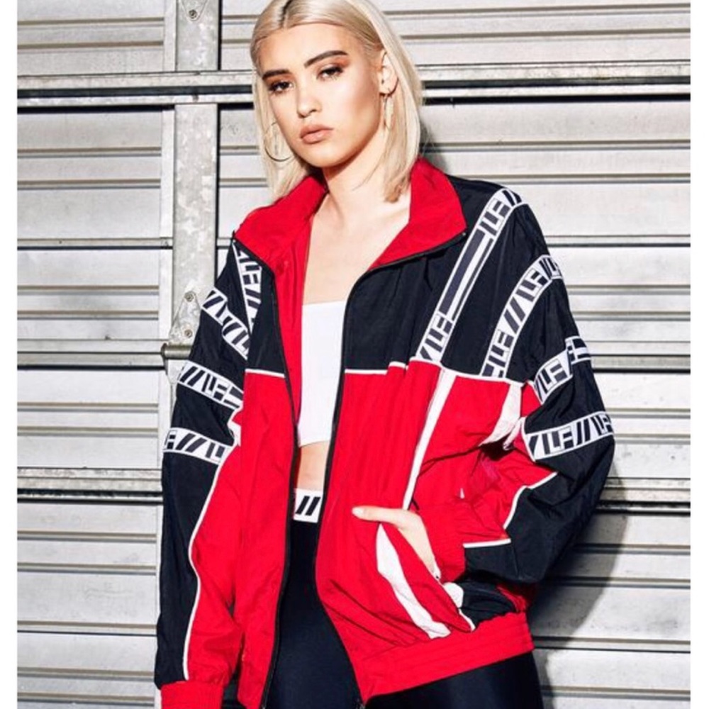 ❌❌ SOLD ❌❌ LF windbreaker